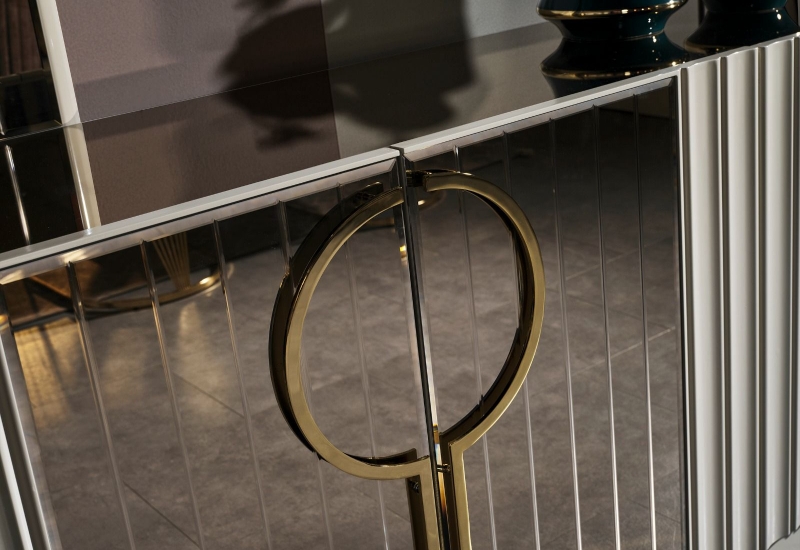 <p>ROYAL YEMEK ODASI</p>
